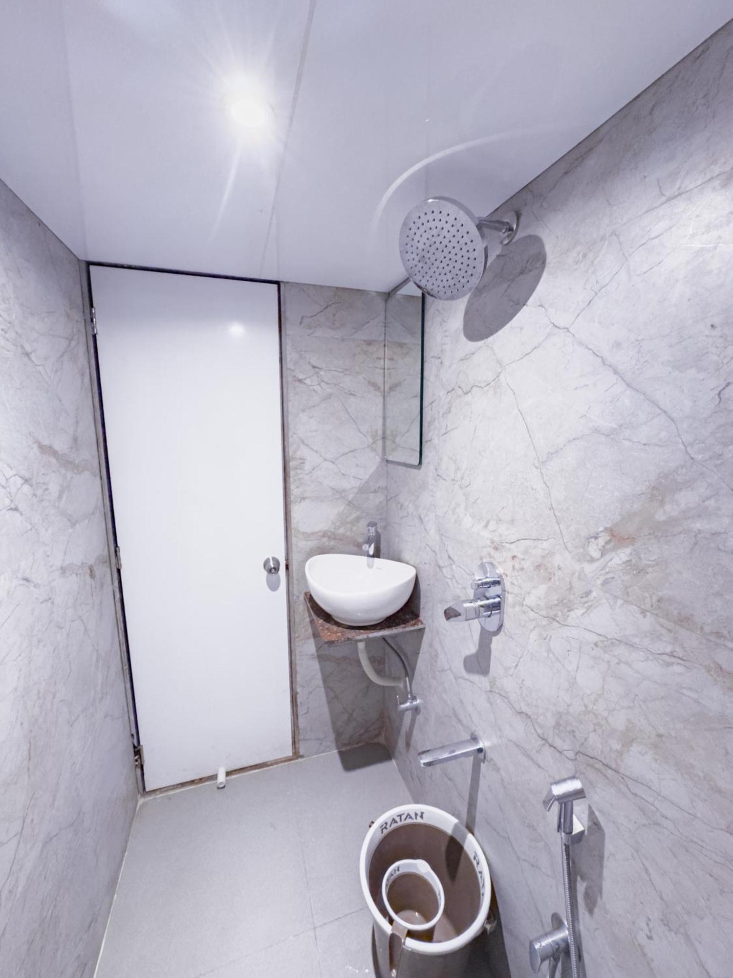 Hotel Winton Bombay Extérieur photo
