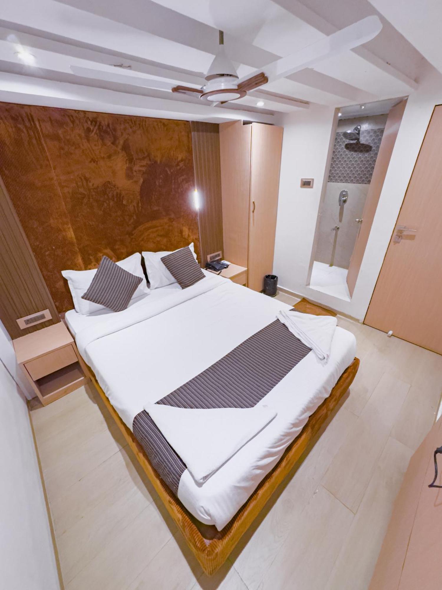 Hotel Winton Bombay Extérieur photo