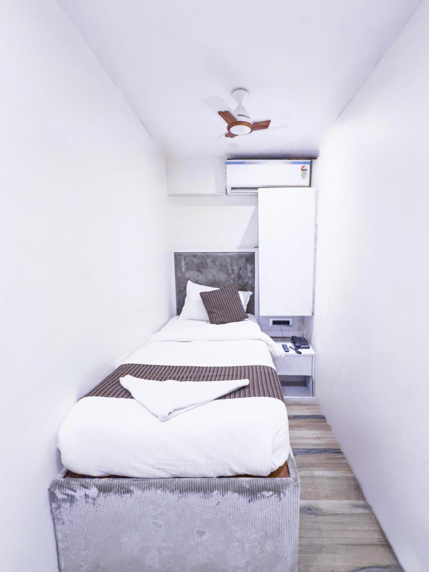 Hotel Winton Bombay Extérieur photo