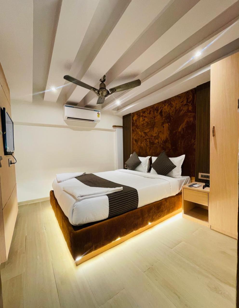 Hotel Winton Bombay Extérieur photo