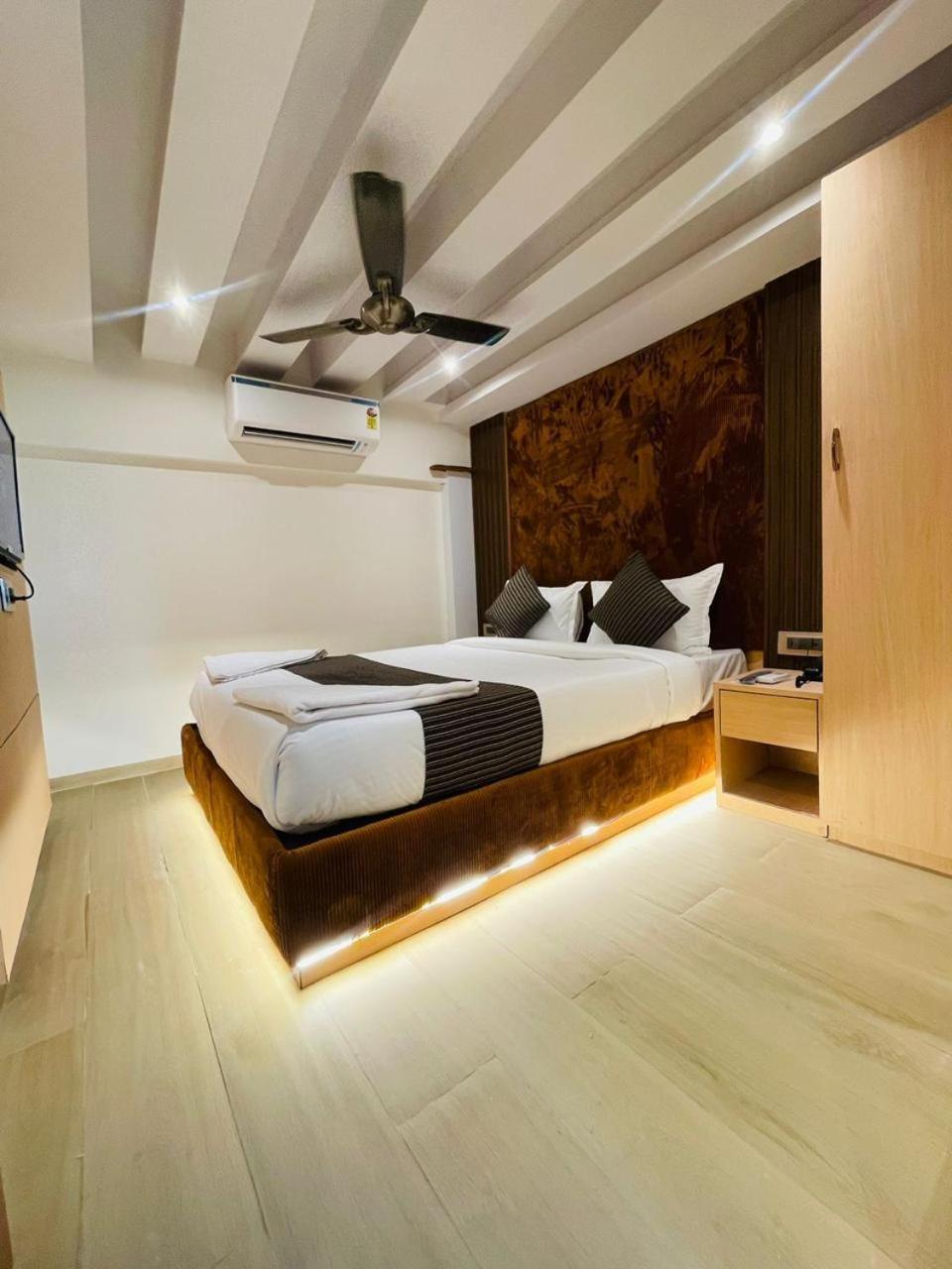 Hotel Winton Bombay Extérieur photo